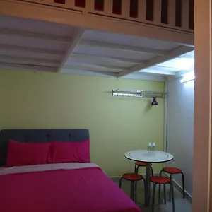 Famosa 2 Homestay